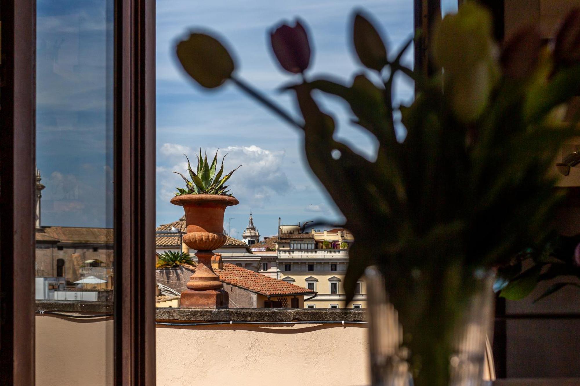 Iflat Campo De' Fiori Panoramic Penthouse Apartment *